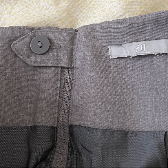 H&M | Gray mild stretch lined A-line skirt size small - Picture 10 of 11